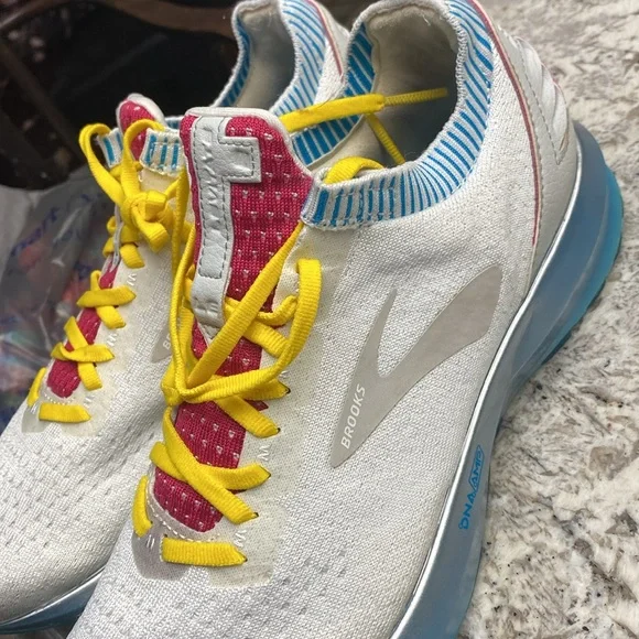 Brooks women sneakers - Picture 9 of 17